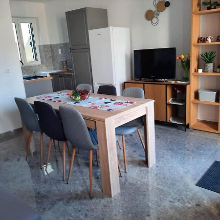 Ema Apartman Brela Kültér fotó