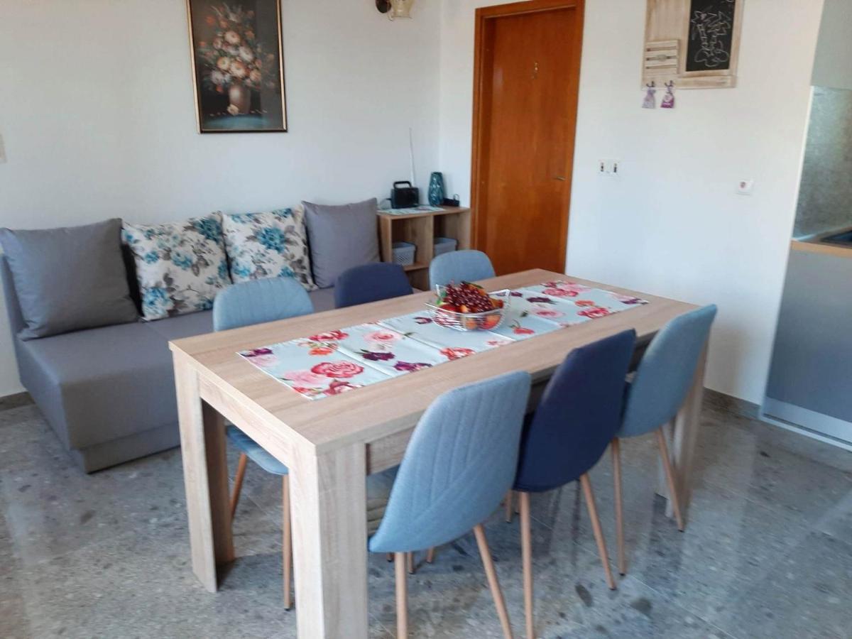 Ema Apartman Brela Kültér fotó