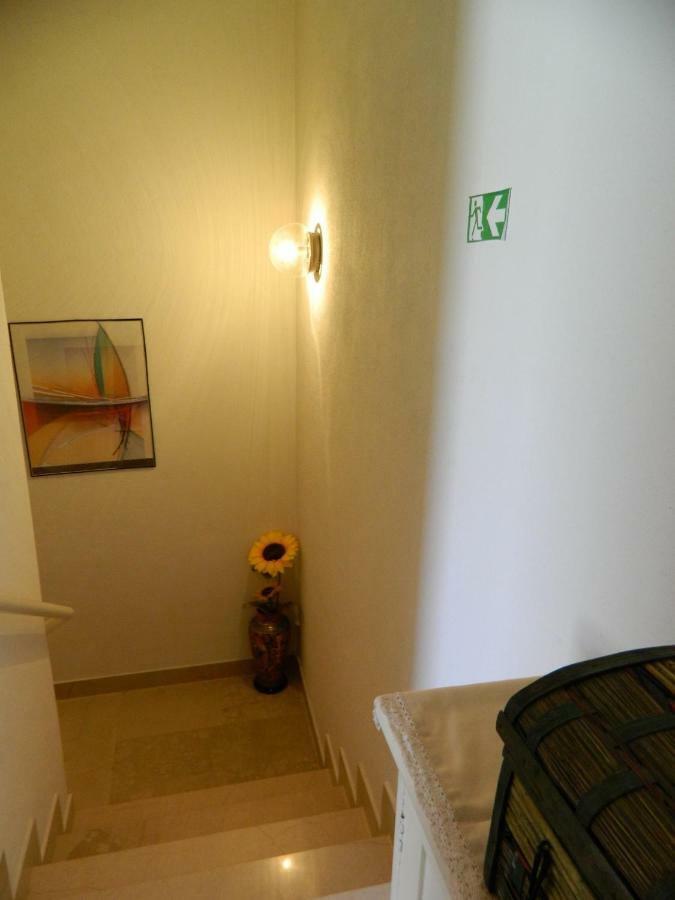 Ema Apartman Brela Kültér fotó